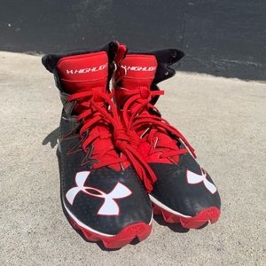 UNDER ARMOUR FOOTBALL CLEATS